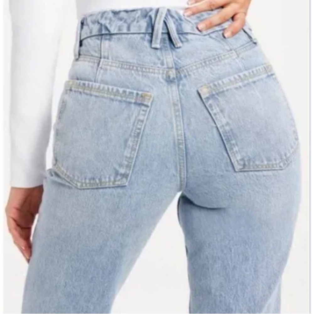 Good American Light Wash Straight Leg Jeans with Raw Hem